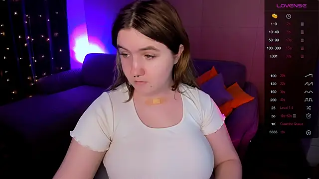 lovelyy_julia 即時 XXX 聊天