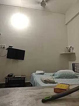 NakedMILFx Live XXX Chat