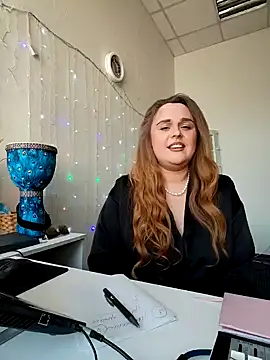 Онлайн чат XXX Juicy_PeachLux