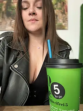 CrazyTori's Live XXX Chat