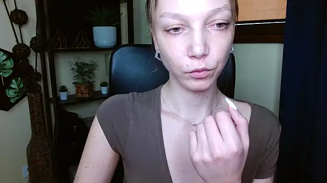 EmillyPlay's Live XXX Chat