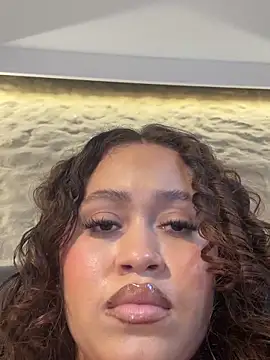 Chatroom XXX en direct de Isa__Blanc