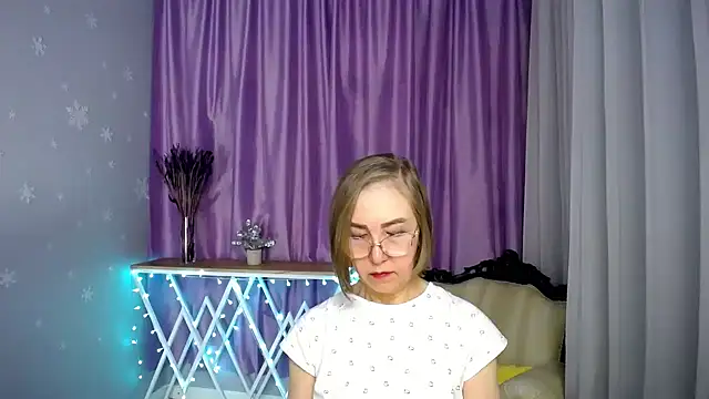 queen_a_n_i Chat XXX live