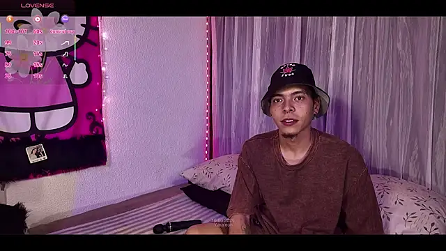 YaraLeon live XXX chat