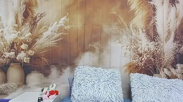 EmaLowe Live XXX Chat