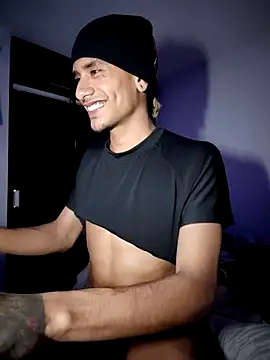 BADFUCKPUSSYHARDCORE 在線直播表演