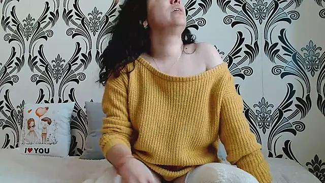 CharmingWitchy's Live XXX Chat