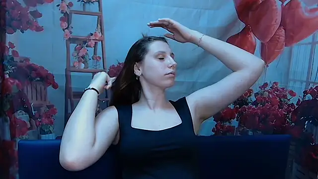 LilianaShine Adlı Modelin Canlı XXX Sohbeti