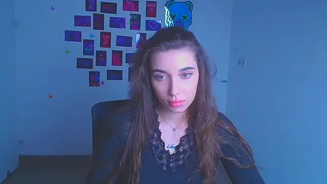 NikaMystic 即時 XXX 聊天