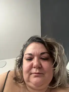 Czat XXX na żywo – MikyVesela