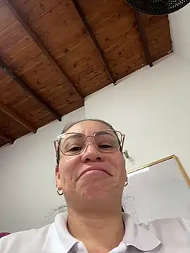 Chat +18 de HealingHoney ao vivo