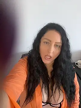 دردشة Gya__Lovely الجنسية المباشرة