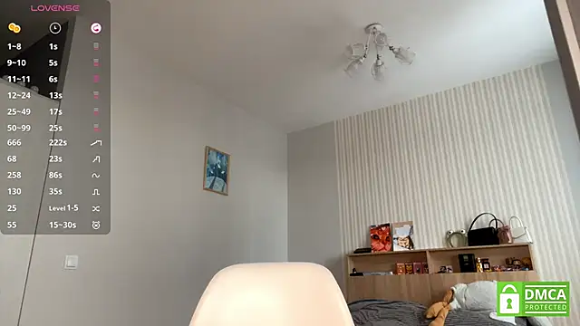 AveryBerkson Show in webcam