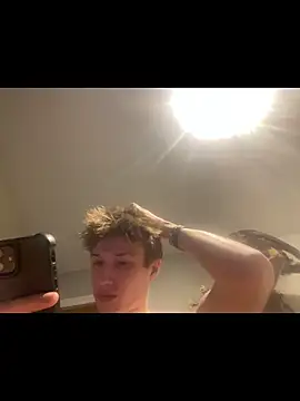 yourwhiteboy1 – Naživo XXX chat