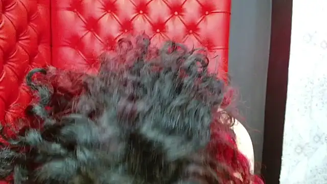 LadyMiaxのライブXXXチャット