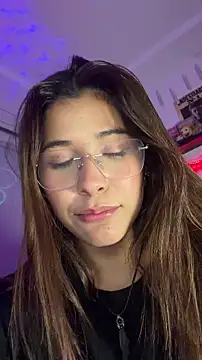 crystal_bunny7 即時 XXX 聊天