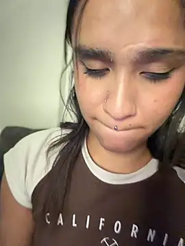 Czat XXX na żywo – Isabella-Teen