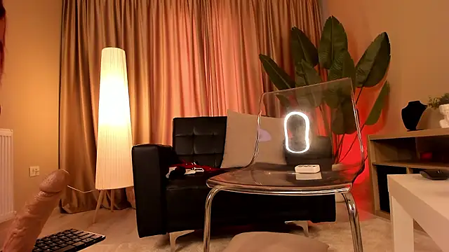 XXX chat uživo modela torri_kitten