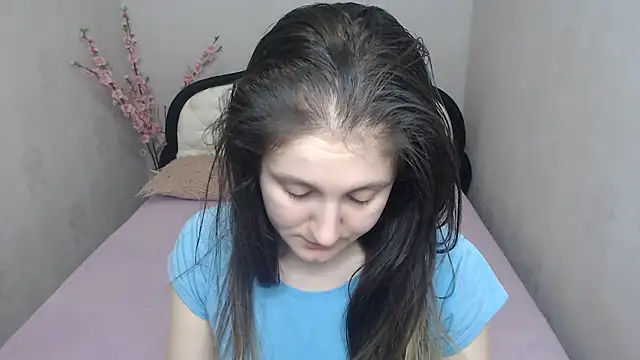 Holliy_Cooper Live XXX-Chat