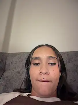 Czat XXX na żywo – Isabella-Teen