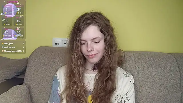 RayaNenlia's Live XXX Chat