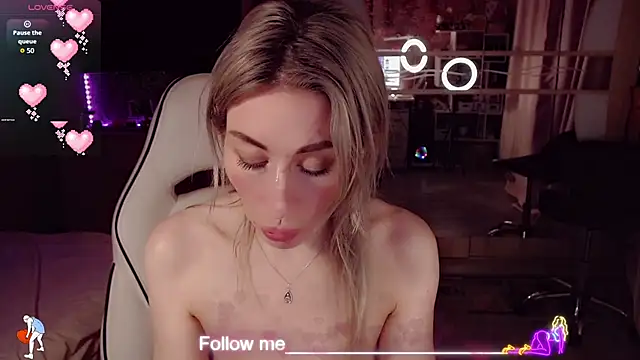 AnnieGOld_'s Live XXX Chat