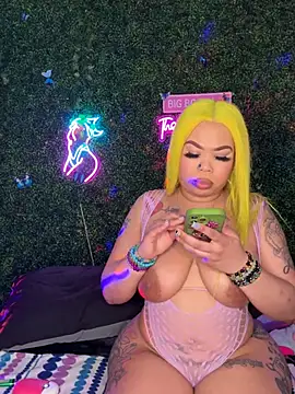 Sembang XXX Secara Langsung RenaThickAss