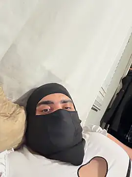 babykayla972 Show in webcam