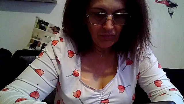 دردشة RubyyRosee الجنسية المباشرة