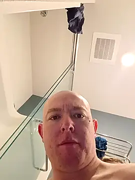 luckilyfound3's Webcam Show