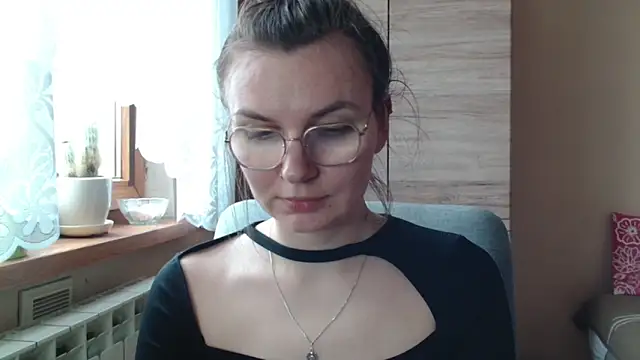 LooveELLYx 即時 XXX 聊天