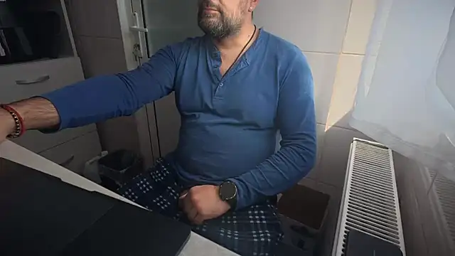 TARKAN1 Show in webcam