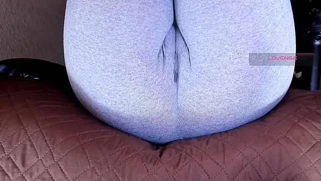 Cameltoe_squirt_inPants live XXX chat