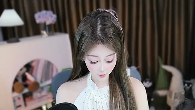 Umi-UmiUmi – Naživo XXX chat