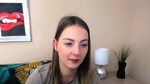 NatalieSexy Adlı Modelin Canlı XXX Sohbeti