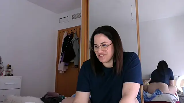 Cuquita83 Webcam show