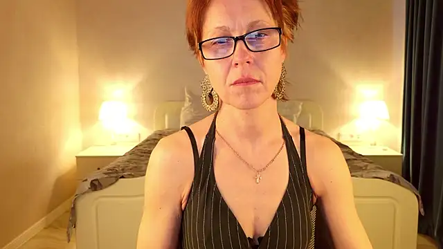 LioraWeiss live XXX chat