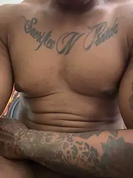 Chat +18 de MidnightFlexxx ao vivo