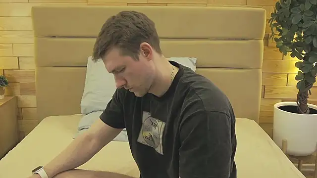 EthanPinkman: онлайн-секс-чат