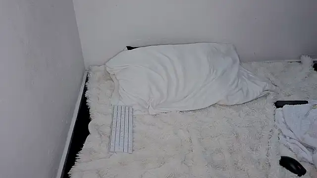 soysara15n Live XXX chat