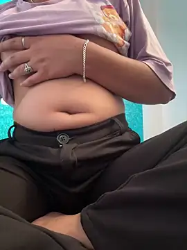 Živý XXX chat isha_sharma2002