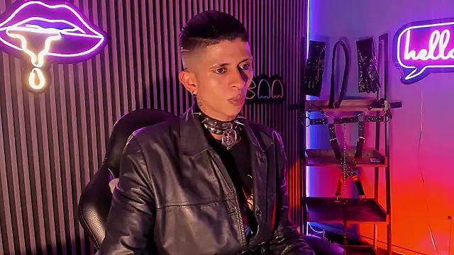 عرض كام Maximoking26