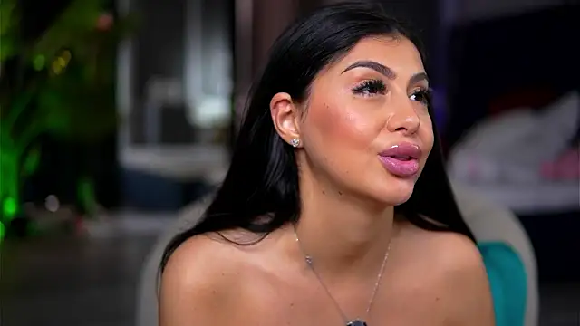 Онлайн чат XXX MissMeganMoon