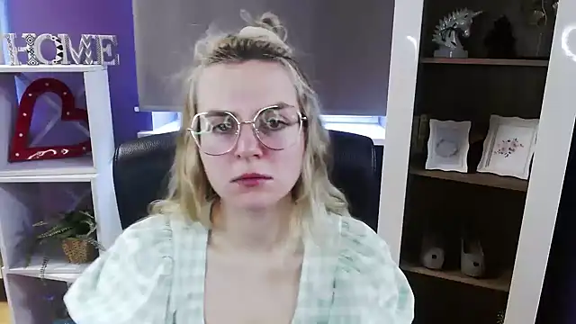 Онлайн чат XXX Zoey_Erotic