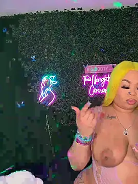 RenaThickAss Show in webcam