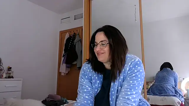 Cuquita83's Live XXX Chat