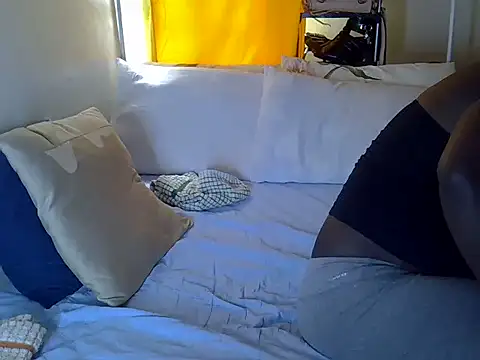 Sweetreena live XXX chat