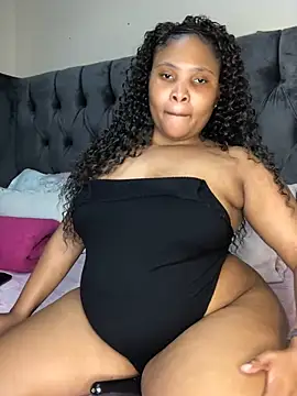 Онлайн чат XXX Anaelle24