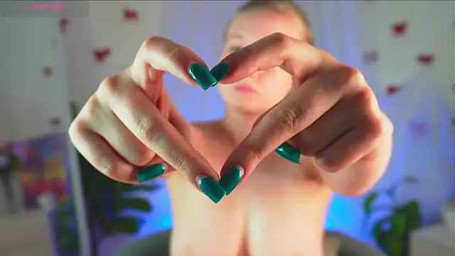 MaydaFoulk's Live XXX Chat