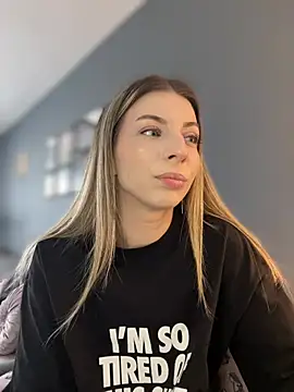 Czat XXX na żywo – Mia_Ethan